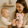 peluche rose bebe joue avec maman