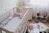 Tresse de lit rose gris blanc chambre cosy